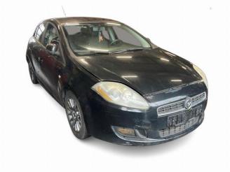 Coche siniestrado Fiat Bravo Bravo (198A), Hatchback, 2006 / 2014 1.4 16V 2007/8