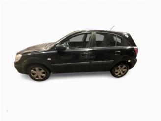 Kia Rio Rio II (DE), Hatchback, 2005 / 2011 1.4 16V picture 3