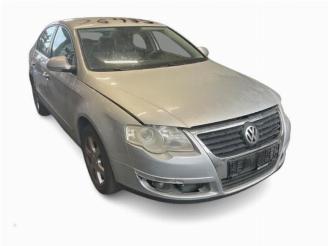 Vrakbiler auto Volkswagen Passat Passat (3C2), Sedan, 2005 / 2010 1.6 FSI 16V 2005/3