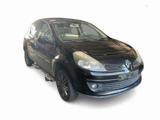 demontáž osobní automobily Renault Clio Clio III (BR/CR), Hatchback, 2005 / 2014 1.6 16V 2007/11