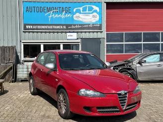 skadebil auto Alfa Romeo 147 147 (937), Hatchback, 2000 / 2010 1.6 Twin Spark 16V 2010/6