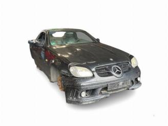 Auto da rottamare Mercedes SLK SLK (R170), Cabrio, 1996 / 2004 2.0 200 16V 1998/10