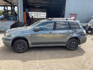 Mitsubishi Outlander Outlander (CU), SUV, 2001 / 2007 2.0 16V 4x4 picture 3