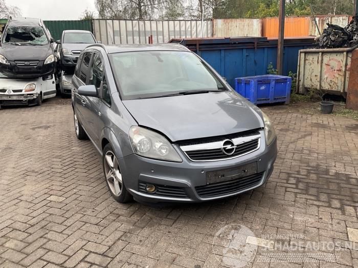 Opel Zafira Zafira (M75), MPV, 2005 / 2015 2.2 16V Direct Ecotec