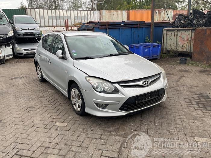 Hyundai I-30 i30 (FD), Hatchback, 2007 / 2011 1.4 CVVT 16V