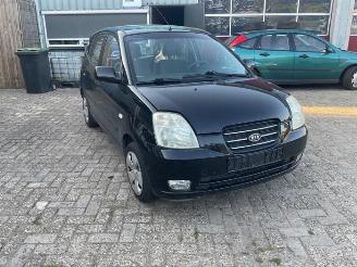 Coche siniestrado Kia Picanto Picanto (BA), Hatchback, 2004 / 2011 1.0 12V 2007/10