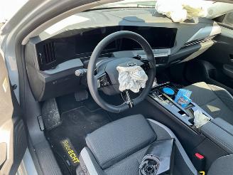 Opel Astra Business picture 10