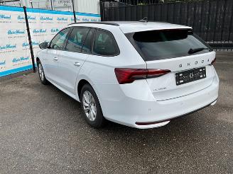 Skoda Octavia 1.5 TSi Combi picture 4