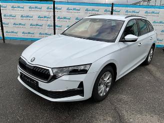 Damaged car Skoda Octavia 1.5 TSi Combi 2025/5