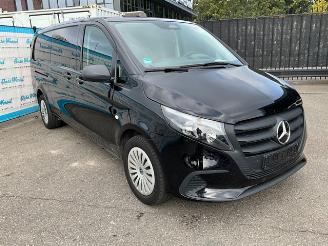 krockskadad bil bedrijf Mercedes Vito 116 CDI KA Pro XXL 2024/12