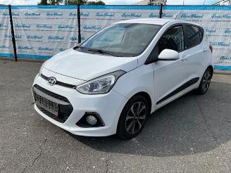 Schadeauto Hyundai I-10 1.0 2016/10