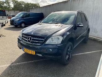 Auto incidentate Mercedes M-klasse ML 350 2005/6
