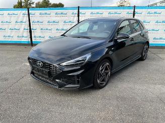 Schadeauto Hyundai I-30 1.5 T-GDi 2024/10