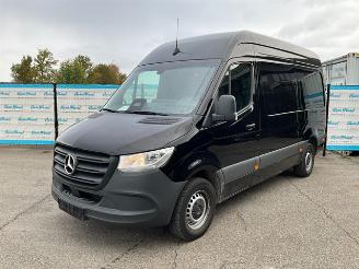 krockskadad bil bedrijf Mercedes Sprinter 317 CDI L2H2 | PRO | Cruise | Camera | Navi | App | 3.5t AHK voorb. 2024/12