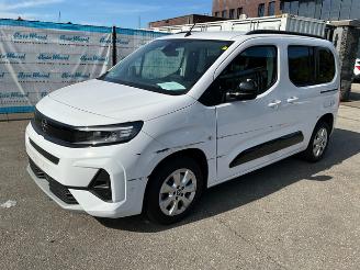 Auto incidentate Opel Combo 1.5 Life 2024/4
