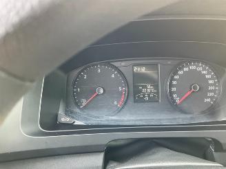 Volkswagen Transporter 2.0 TDi Kombi picture 10