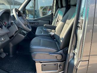 Mercedes Sprinter 317 L2H2 Automaat | PRO | Cruise | Camera | Stroelverw. | MBUX | BPM Vrij! picture 17