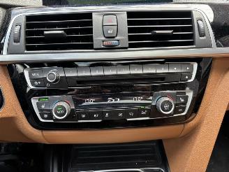 BMW 3-serie 320 320i Executive picture 20