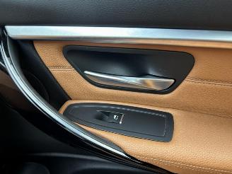 BMW 3-serie 320 320i Executive picture 24