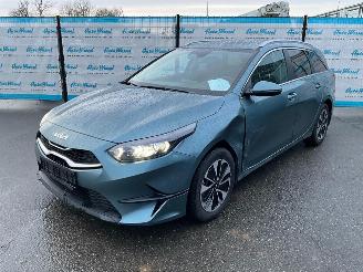 Voiture accidenté Kia Cee d Cee'd 2025/10