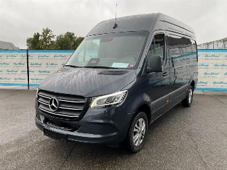  Mercedes Sprinter 317 CDI RWD PRO L2H2 LEDER NAV AUTO 3.5T TREKHAAK BPM VRIJ! 2024/12