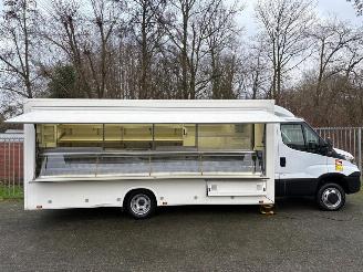 Ocazii auto utilitare Iveco Daily 3.0 (107kW) Markt Verkaufwagen 2015/8