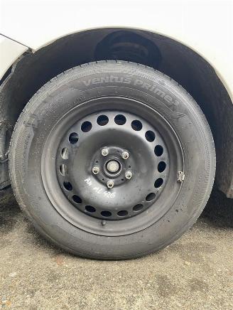 Volkswagen Caddy Life 2.0 TDi (90kW) Cool & Sound-pakket picture 11