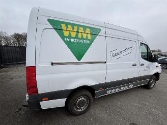Mercedes Sprinter 317 CDI RWD L2 (907.633) picture 3