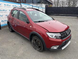 Dacia Sandero Essentiel picture 2