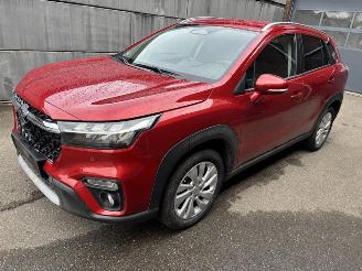 Schadeauto Suzuki S-Cross 1.4 GL+ NAV. Energetic red 2025/10