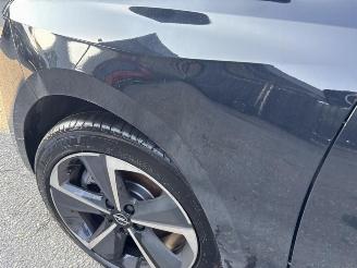 Opel Astra Sports Tourer GS Head up picture 9