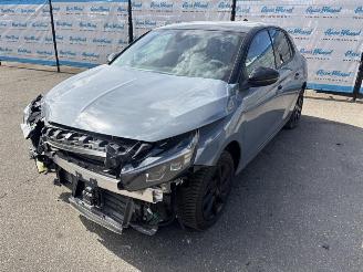 Schadeauto Opel Corsa Level 4 1.2 Turbo (74kW) Automaat 2025/3