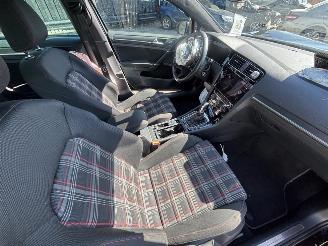 Volkswagen Golf GTI Performance DSG picture 16