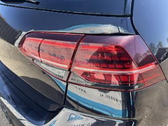 Volkswagen Golf GTI Performance DSG picture 11