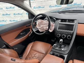 Jaguar E-Pace HSE AWD 300 Sport picture 10