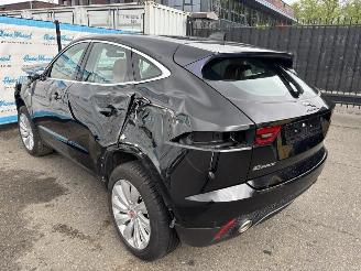 Jaguar E-Pace HSE AWD 300 Sport picture 4