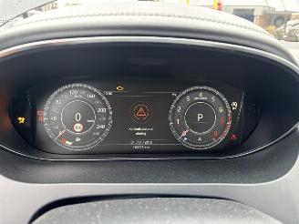 Jaguar E-Pace HSE AWD 300 Sport picture 14