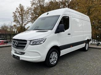 bruktbiler bedrijf Mercedes Sprinter 317 L2H2 RWD 3.5T AHK Stoelverw. Voorruitverw. | Leder 2024/12