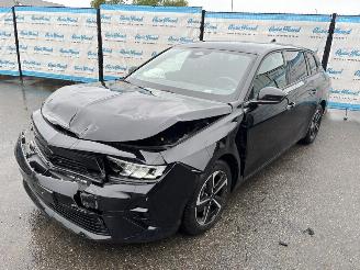 Avarii autoturisme Opel Astra Sports Tourer GS 1.2 Turbo (96 KW) 360° | Sitzh. 2025/2