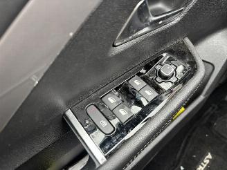 Opel Astra Sports Tourer GS 1.2 (96kW) Pano picture 28