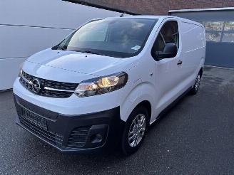 Unfall Kfz Van Opel Vivaro-e Edition M 50kWh 3-Sitzer KLIMA AHK 2021/12