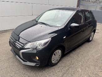 krockskadad bil auto Mitsubishi Space-star Select 2023/4