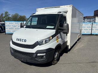 krockskadad bil bedrijf Iveco Daily EC 50C50 Wb 4350MM Marktwagen 2015/11