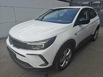 uszkodzony samochody osobowe Opel Grandland X Business Edition Plug-in-Hybrid 225 PK 2022/11