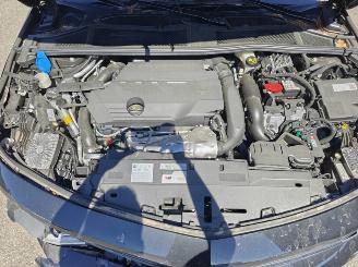 Opel Astra GS Plug-in Hybrid 180 PK Matrix picture 5