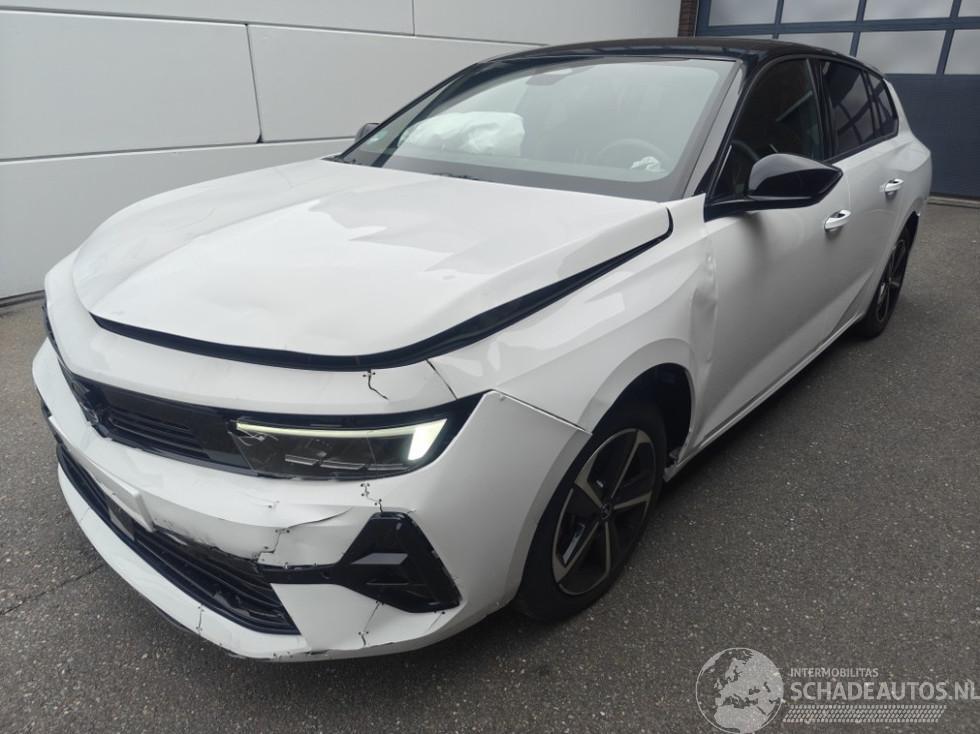 Opel Astra Sports Tourer GS 1.2 (96kW)
