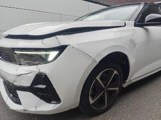 Opel Astra Sports Tourer GS 1.2 (96kW) picture 5