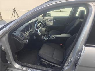 Mercedes C-klasse 200 C 200 T CDI BlueEfficiency picture 8
