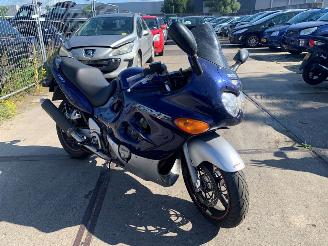 krockskadad bil motor Suzuki   2004/4