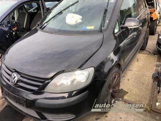 Coche siniestrado Volkswagen Golf Golf V (1K1), Hatchback, 2003 / 2010 1.4 16V 2006/4